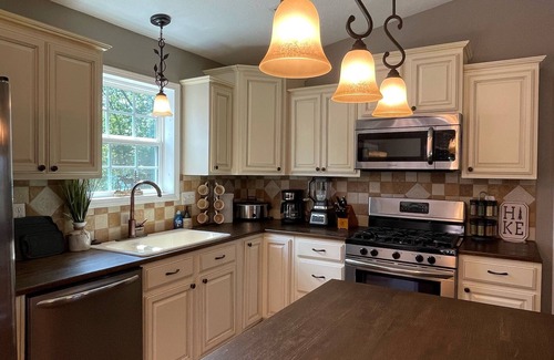 Compton Cabin | The Moose Lodge by the Buffalo River.