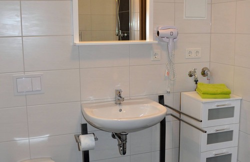 Oschersleben Apartment | The Motorsport Arena Oschersleben is 7 km from the apartment.
