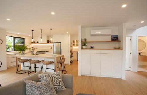 Mount Maunganui House | The Mount Retreat By Aotearoa Escapes