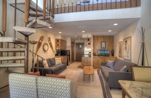 Purgatory Cabin | The Mulligan (#210) |10 min to Ski - A/C - Golf - Shared Pool & Hot Tub