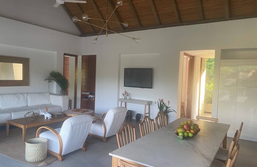 Apulo Resort | The Multivilla is inside the exclusive Mesa de Yeguas Golf country club.
