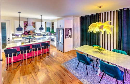 Katie Hill Neighborhood House | The Nashville Playmate Lounge - Hot Tub/Game Room!