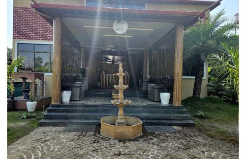 Mhow Hotel | The Nature Nest Hotel And Resort