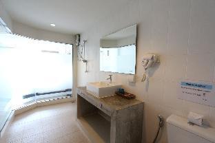 Nanai Road Resort | The Nest Resort Patong