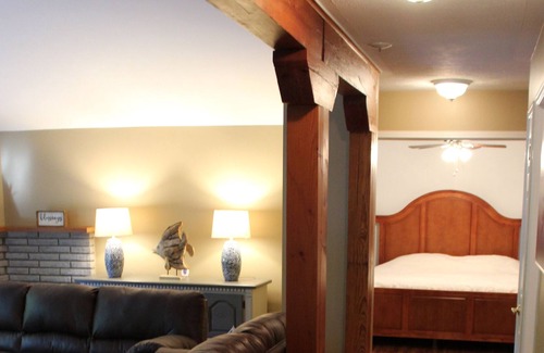 Tiny Cottage | The Nest - walking distance to the most beautiful beaches!