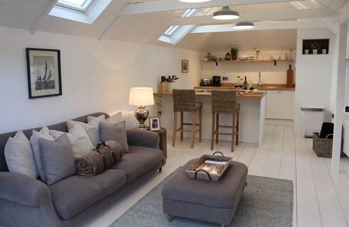 Croyde Cottage | The Net loft, Croyde, sleeps 2 Private Hot Tub