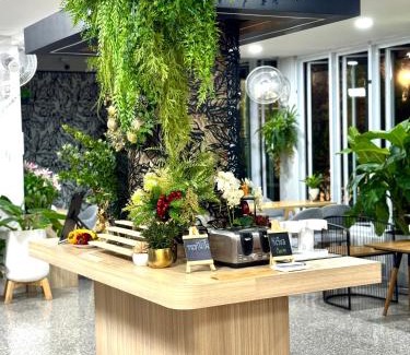 Chaeramae Hotel | The Nine Place แจ้งสนิท