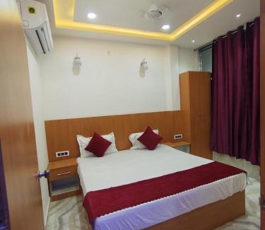 Faizabad Hotel | The Nirmala Palace Ayodhya निर्मला पैलेस अयोध्या राम मंदिर Near-Ram-Janmabhoomi-and-Ayodhya-Ram-Mandir-with-parking-and-Restaurant-Facilities - Best Hotel In Ayodhya