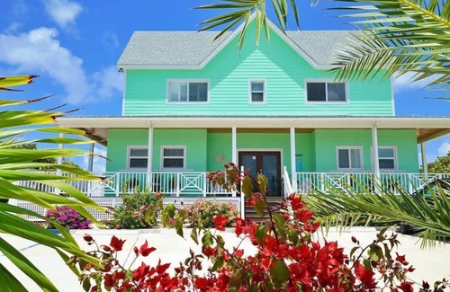 Colliers Bay Condo | The No Problem Oceanfront Studio Cottage in East End