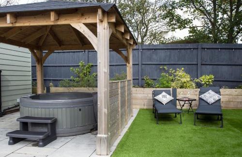 Deal House | The Nook