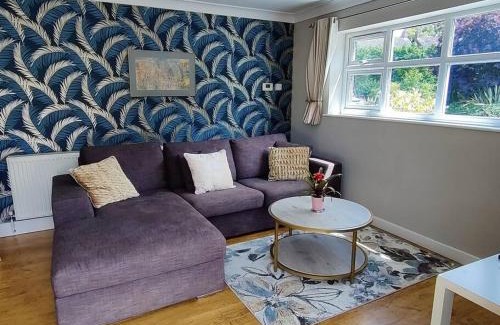 Shottery House | The Nook located in a beautiful garden setting with parking