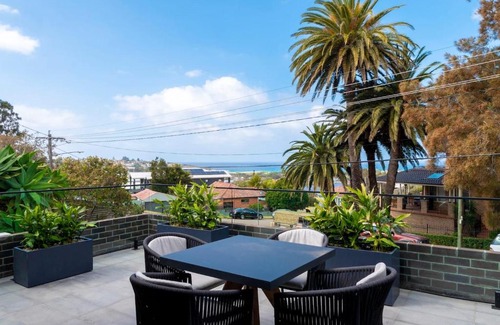 North Curl Curl Apartment | The Nook - North Curl Curl - L'Abode Accommodation