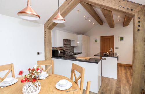 Keswick House | THE NOOK, pet friendly, luxury holiday cottage in Keswick