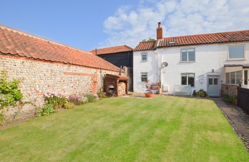North Walsham House | The Nook - Two Bedroom House, Sleeps 3