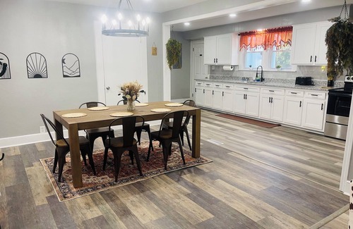 Columbus House | The Oasis of East Columbus - Military & Family Friendly 4 bedroom home!