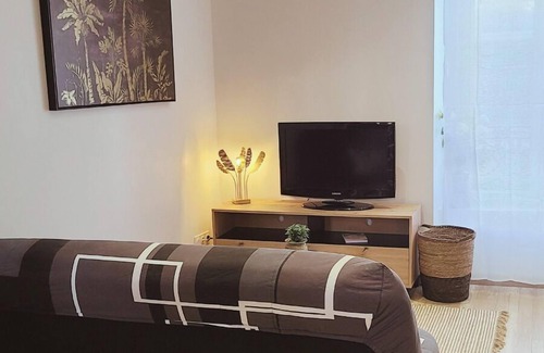 Centre ville - Urbanistes Apartment | The Oasis of Fougères - Fougères