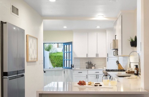 Willo House | The Oasis+Pool & Spa Minutes to Downtown
