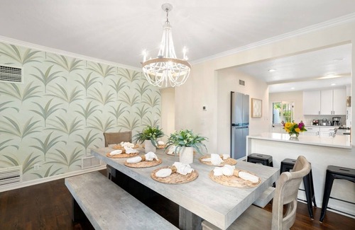 Willo House | The Oasis+Pool & Spa Minutes to Downtown