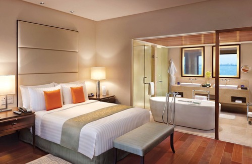 Nariman Point Hotel | The Oberoi Mumbai