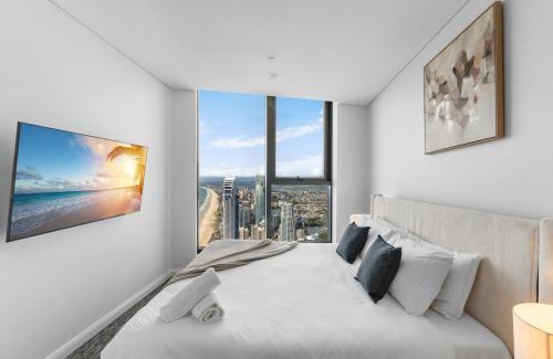 Surfers Paradise Apartment | The Ocean - Beachfront 72F 3Bedroom Skyhome Ocean Views with Parking & Resort Facilities