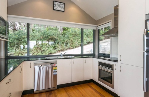 Lorne House | The Octopus - Family Sanctuary