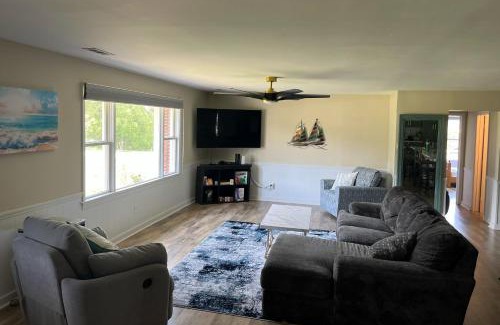 Newport House | The Odd Pearl