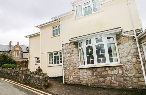 Vale of Glamorgan Cottage | THE OLD BAKEHOUSE, pet friendly, with a garden in Llantwit Major