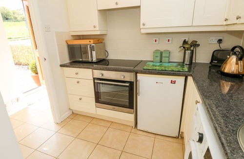Newport Cottage | THE OLD DAIRY, pet friendly, with a garden in Gatcombe