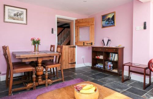 Kilkhampton House | The Old Forge Cottage
