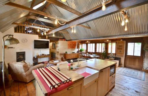 Dersingham House | The Old Forge