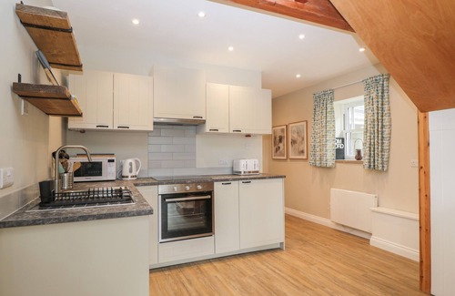 Langton Matravers Cottage | THE OLD HABERDASHERY, pet friendly in Swanage