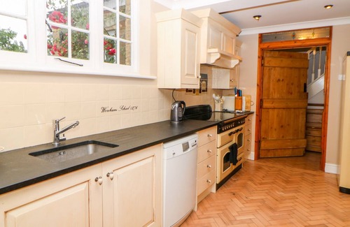 Wereham Cottage | THE OLD SCHOOL, pet friendly, with open fire in Downham Market