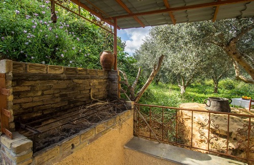Kontomari Cottage | The Olive House - A nest of Nature & Tranquility