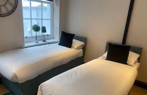 Brighton Apartment | The Olive Suite | Brighton Central | 1 Bed