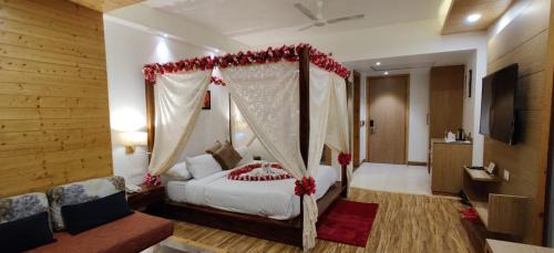 Old Manali Resort | The Orchard Greens Resort - A Centrally Heated Property