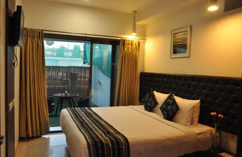 Khar Hotel | The Oriental Residency