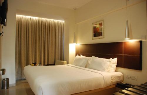 Khar Hotel | The Oriental Residency