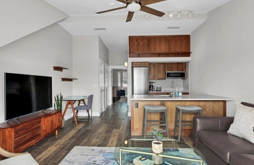 Riverwalk Condo | The Overlook - Downtown - Parking