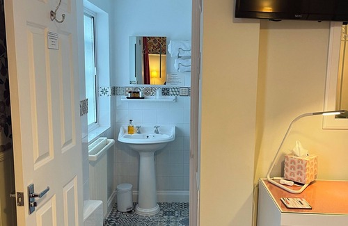 Romsey Bed & Breakfast | The Palmerston Rooms