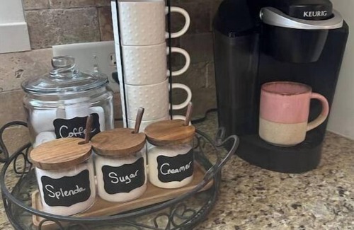 Laurel House | The Parker House – 3BR Southern Gem Filled with Hometown Charm