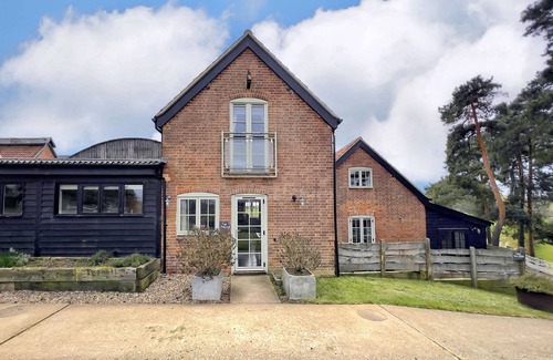 Ipswich Cottage | The Parlour, Freston