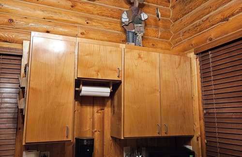 Apple Valley Cabin | The Peacemaker Cabin