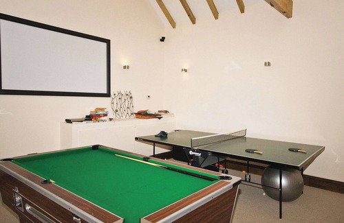 King's Bromley House | The Peacock Barn - E4713
