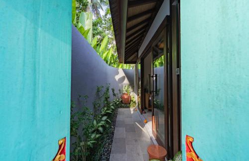 Lodtunduh Hotel | The Peacock Room Ubud