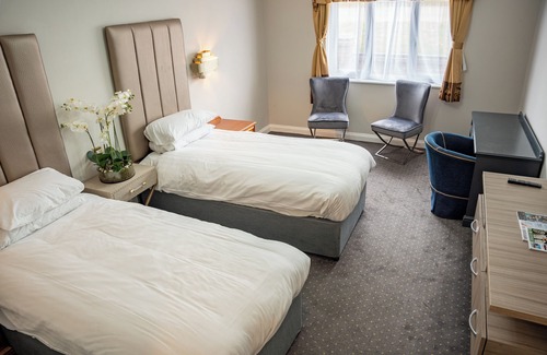 Broughton Hackett Hotel | The Pear Tree Inn & Country Hotel