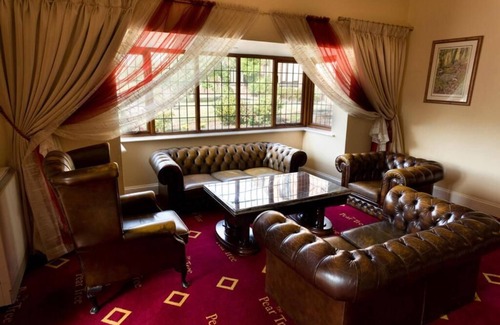 Broughton Hackett Hotel | The Pear Tree Inn & Country Hotel