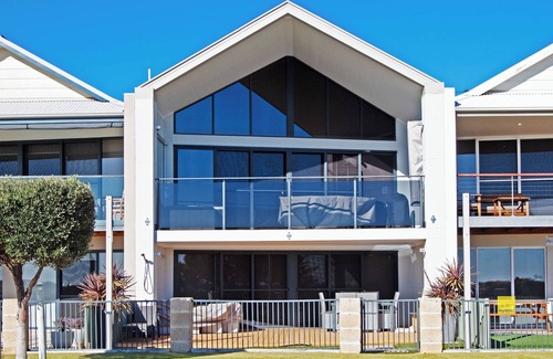 Jurien Bay Apartment | The Pearl: 3 BR, 2 BA Apartment in Jurien Bay, Sleeps 6