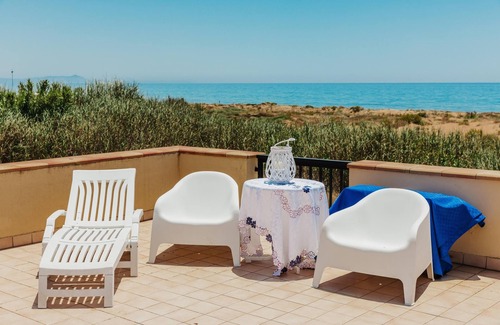 Tre Fontane Villa | "THE PEARL OF SICILY" NEW POOL ONLY 50m FROM THE SAND BEACH and smart working