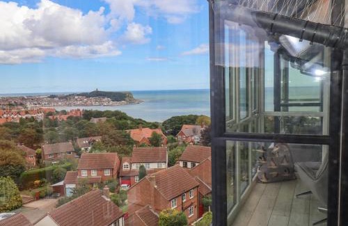 Scarborough Apartment | The Penthouse