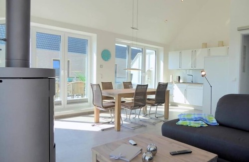Dangast Apartment | The penthouse "Kiebitz" spoils you with a unique equipment!